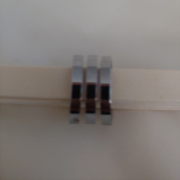 Michael Kors Size 7 Ring in Dark Silver Mirrored Tone - Picture 2 of 2